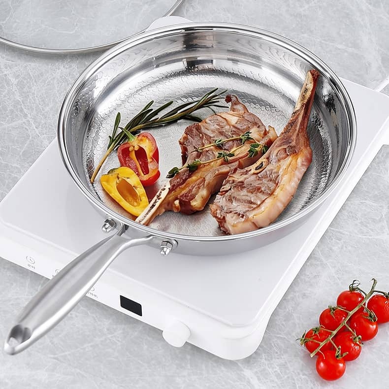 Three-layer steel flat-bottom frying pan