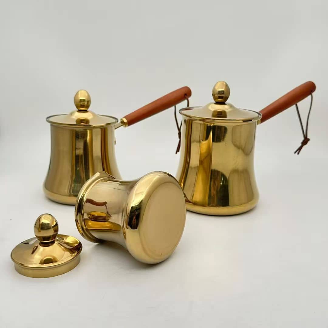 Stainless steel spill-proof milk pitcher
