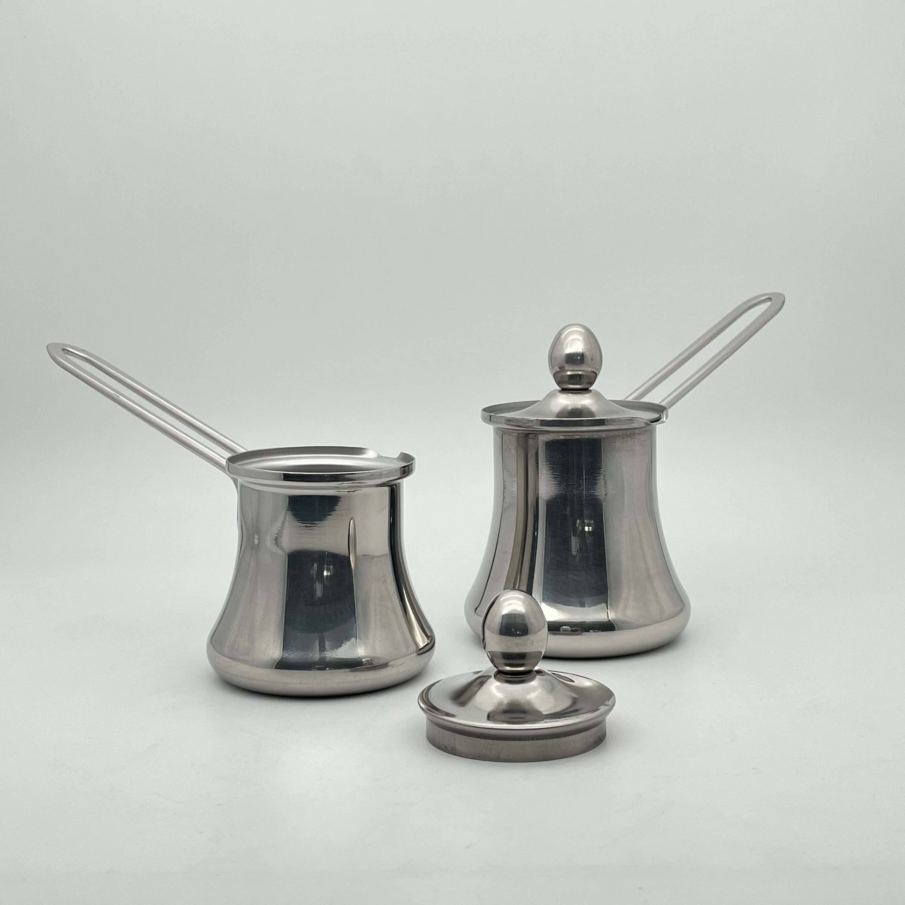 Stainless steel spill-proof milk pitcher
