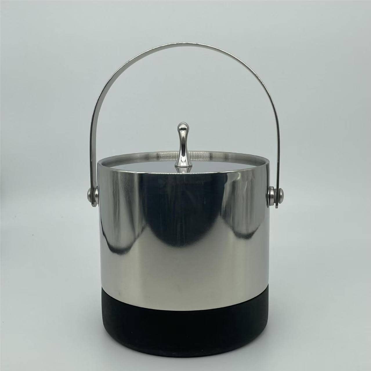 Double-wall stainless steel ice bucket