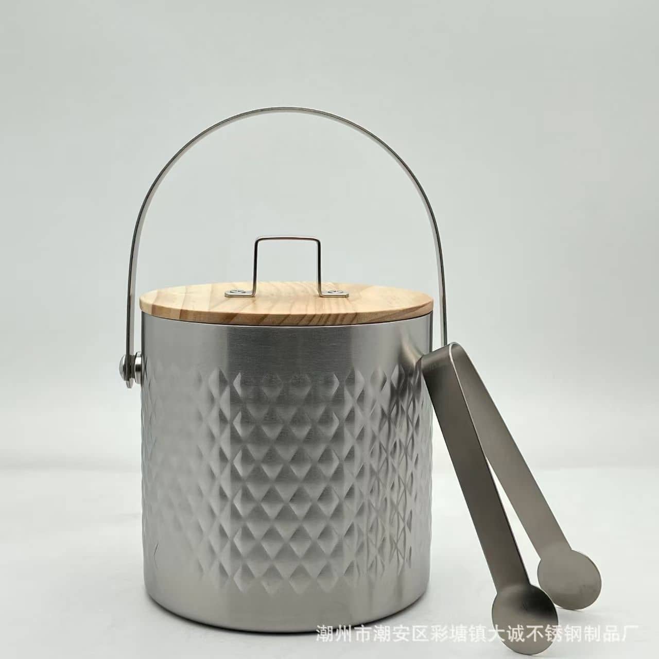Diamond-patterned double-wall stainless steel ice bucket