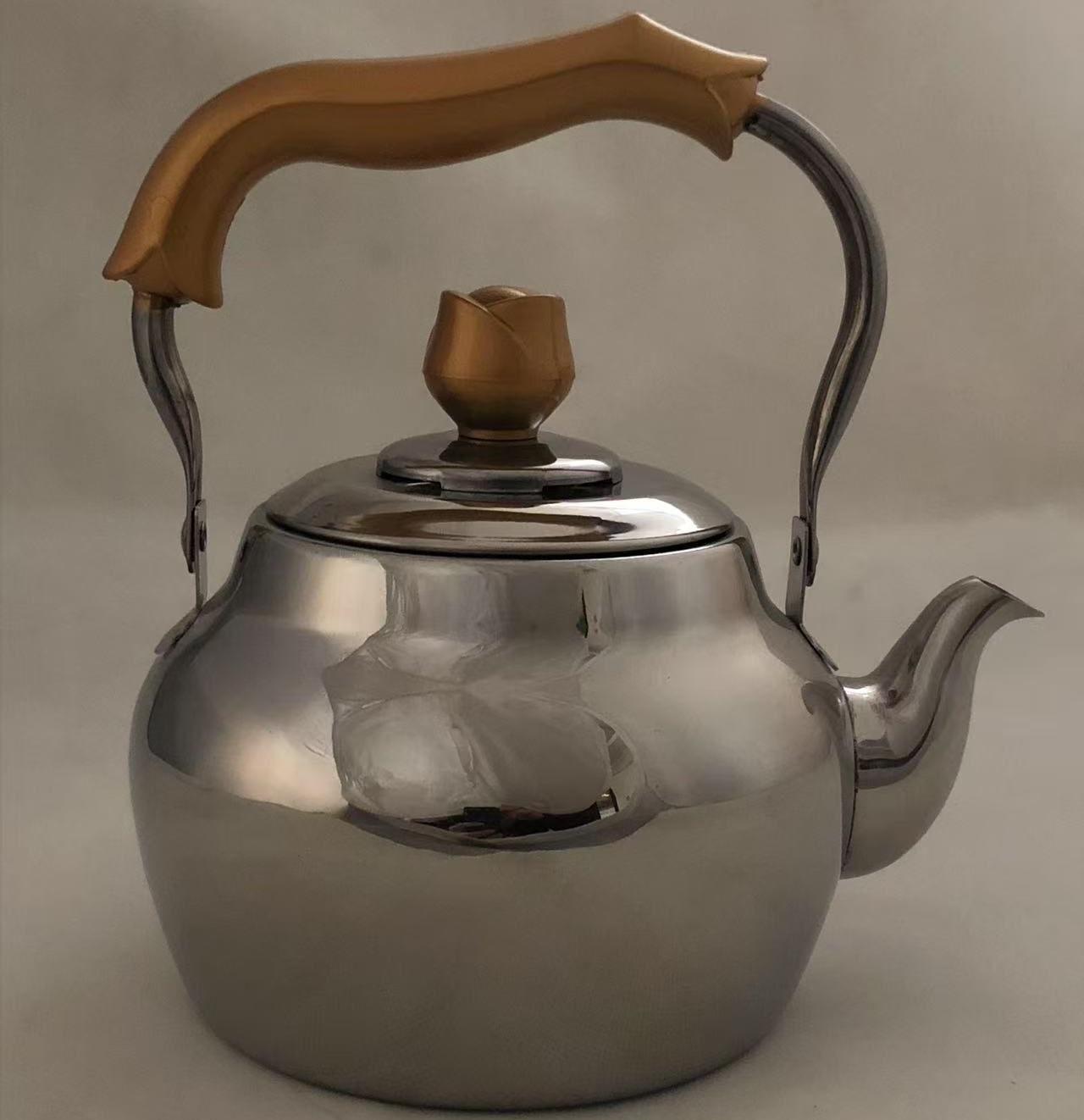Auspicious stainless steel kettles