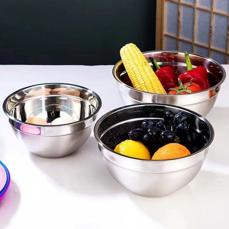 Stainless steel salad bowl